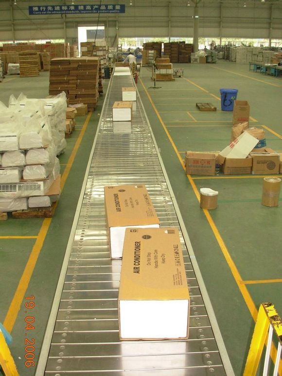 碳鋼鏈板輸送機(jī)的構(gòu)架及性能