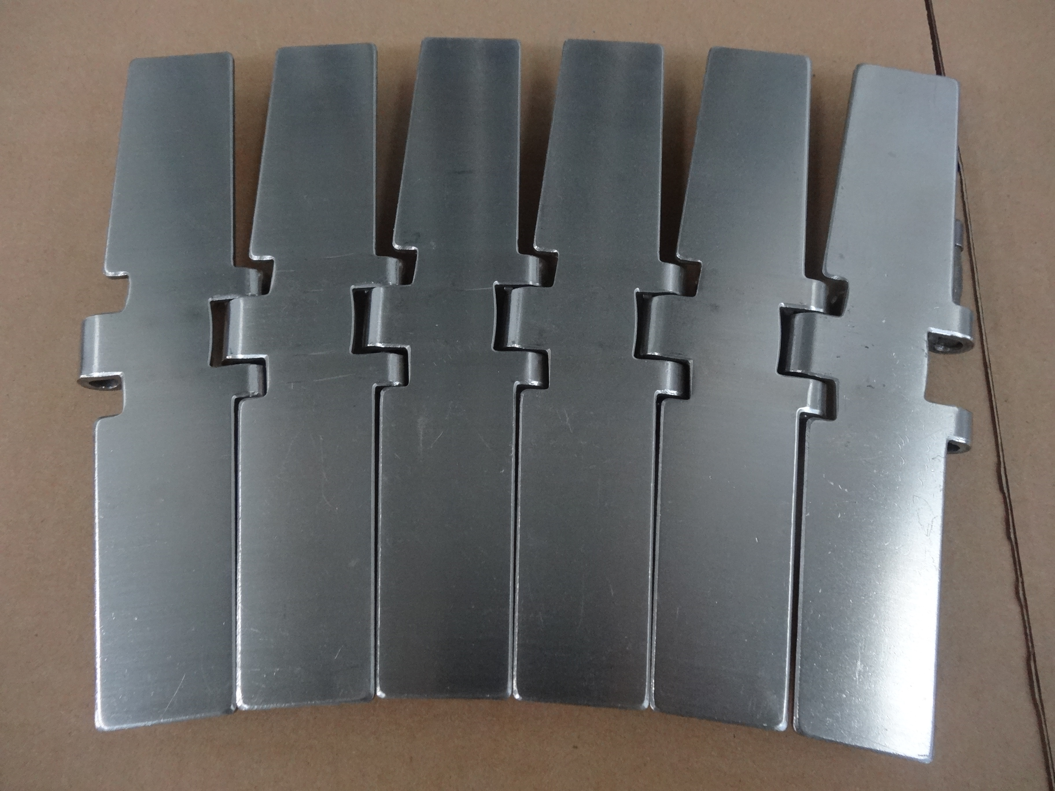 關(guān)于使用不銹鋼鏈板時注意的幾點